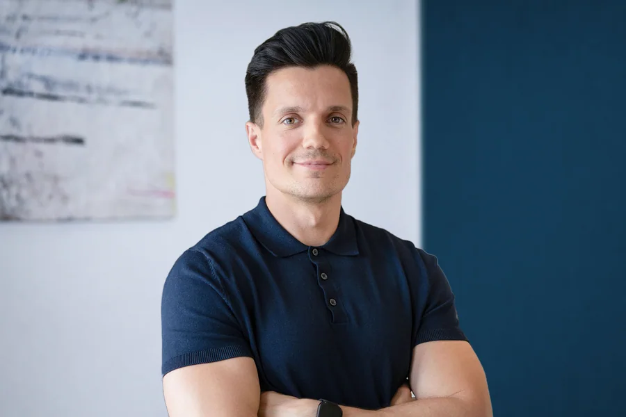 Dr. med. univ. (H) Gabor Csiky-Strauss