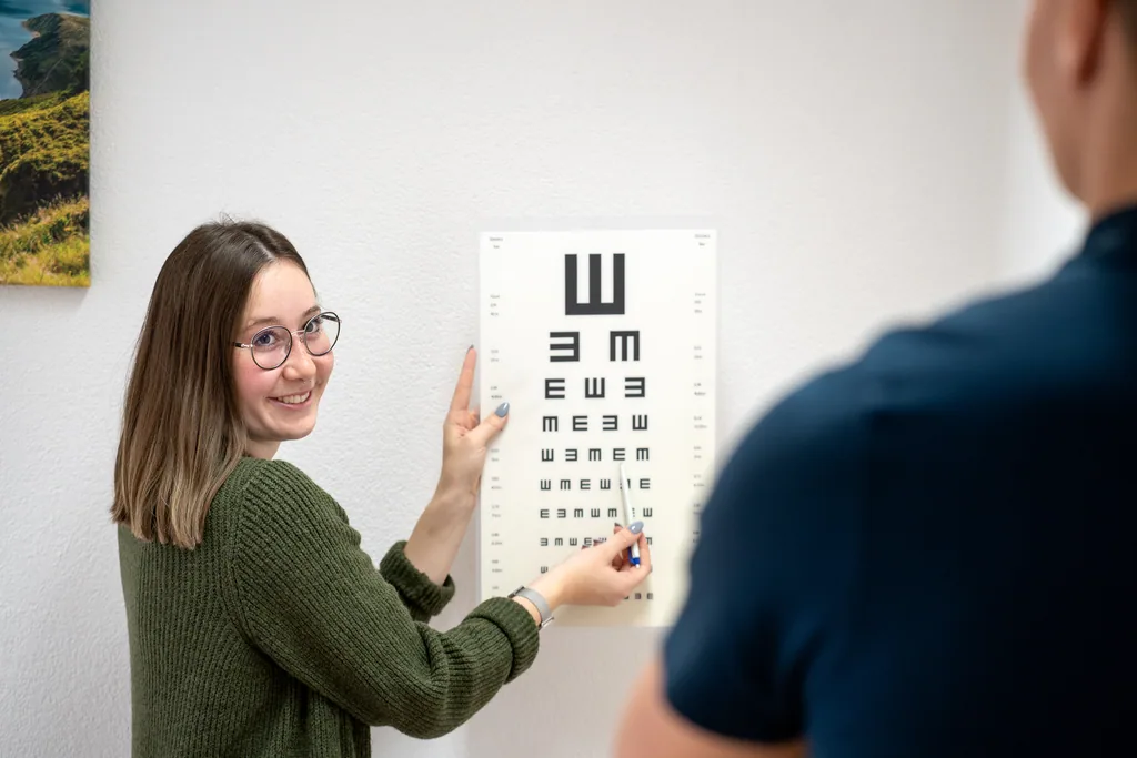 Sehtest an der Sehtafel